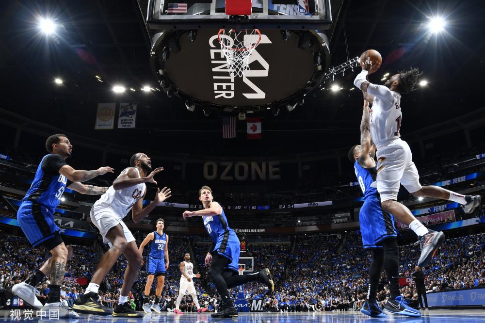 战上演了一 战上演了一