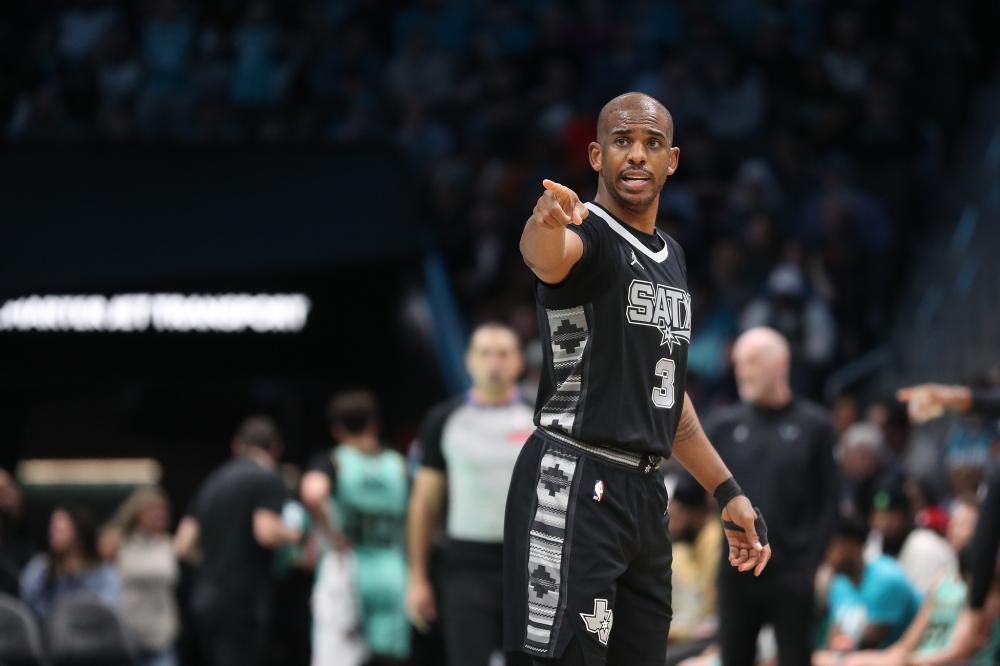 替补球员往 替补球员往