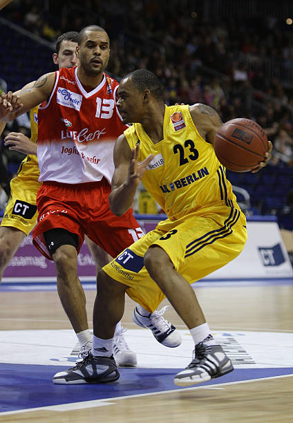 对于阿尔瓦 对于阿尔瓦