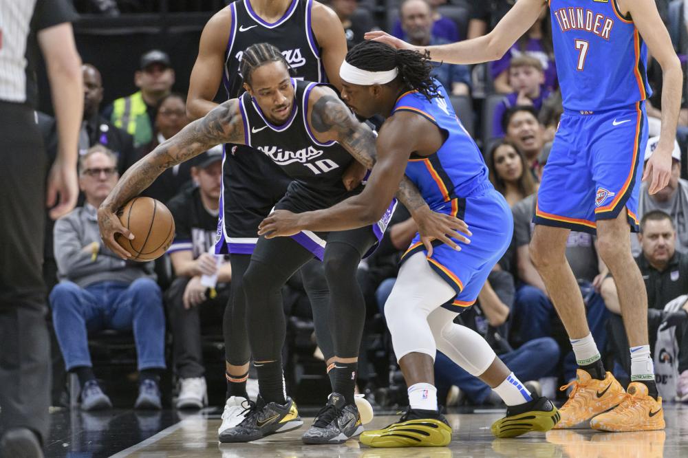 她推动了更 她推动了更